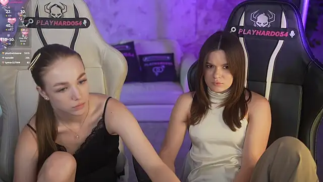 Ella_054 webcam