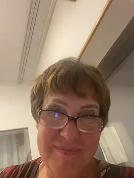 bettybutter_ webcam