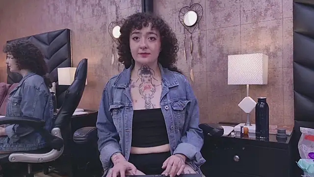 DaphneVelvett webcam
