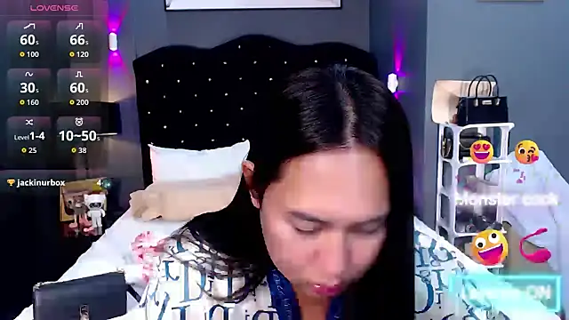 HOTTESTCANDYTS webcam