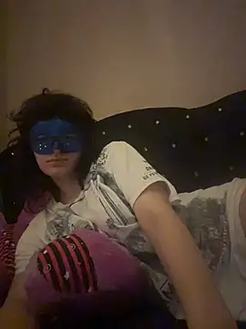 Lennore live sex cam