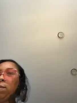 honeycombhalo live cam on StripChat