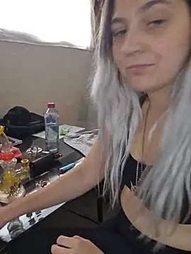 ScarletCallings_420 live cam on StripChat