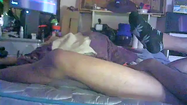CR3M3_FIR3 live cam on StripChat