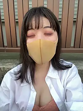 minami_room live cam on StripChat