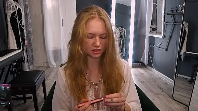 hetaerart live sex cam