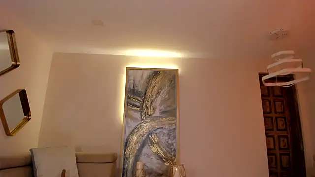GiaFerrara live cam on StripChat