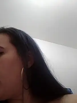 DARKLUNA_3 live cam on StripChat