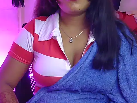 Stripper-Isha_Khan live cam on StripChat