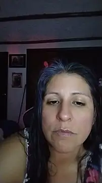LucifernandaSw live cam on StripChat