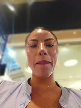 karen_san_miguel (G young) - Flash tits in public + sent hot video 🥵