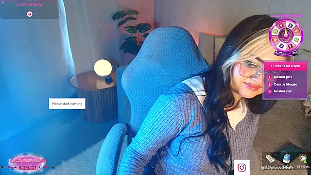 Kaylavanber live cam on StripChat