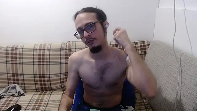 cholitohermoso live cam on StripChat