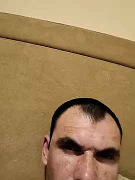 GoustL29141 live cam on StripChat