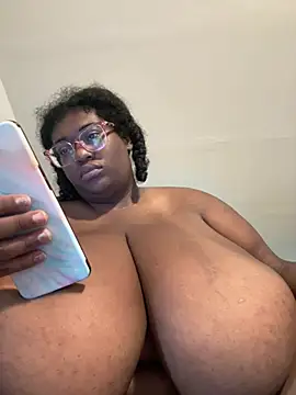 bunbun420247 live cam on StripChat