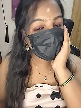 Tamil_Shara live cam on StripChat