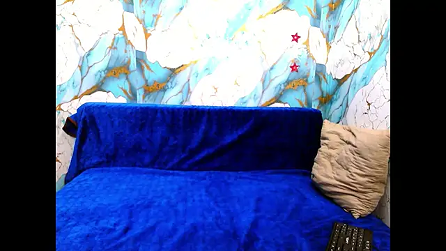 caramelchoco69 live cam on StripChat