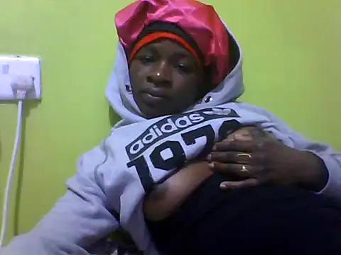 kadolie live cam on StripChat