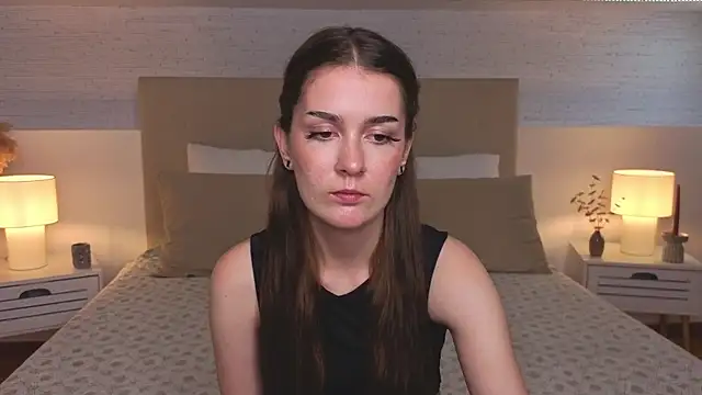 VelvetKittyX live cam on StripChat
