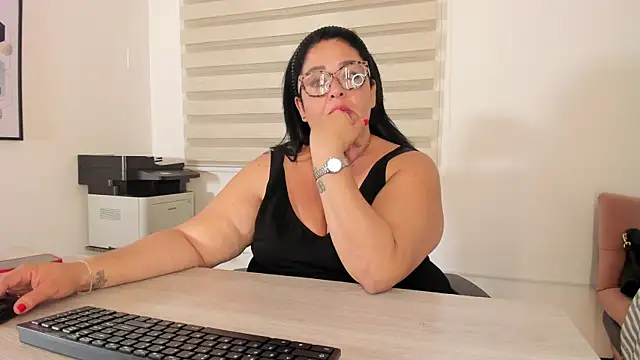 Gabriela_Silva7 live cam on StripChat