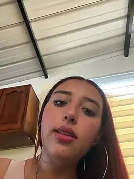 RubyLuxe_ live cam on StripChat