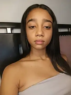 Zoe_Sweett18 live cam