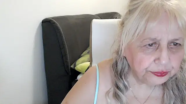 susilifexxx - SusiLifeXXX's free webcam - UK Sex Cams