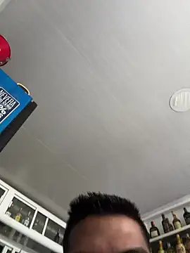 OliverWest04 live cam