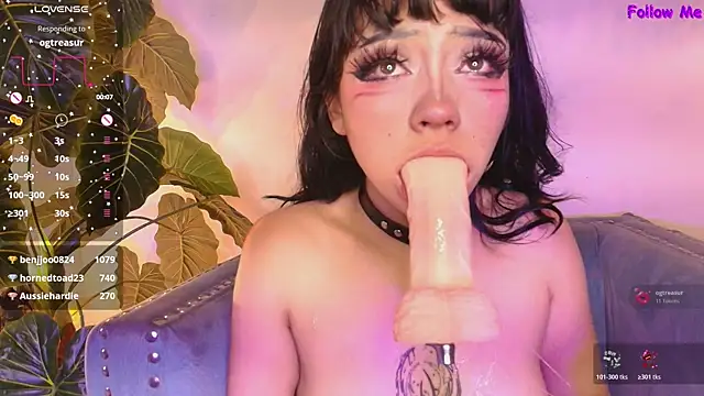 Violette_Noir live cam on StripChat