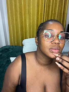 Honeylust26 live cam on StripChat