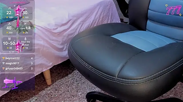Nauthy_Nahomi