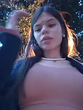 _Isabella-7 webcam