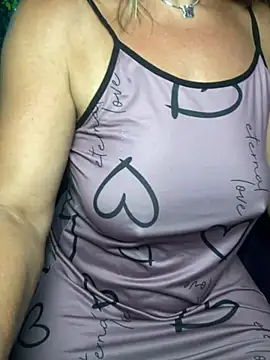 TrenaAnne webcam