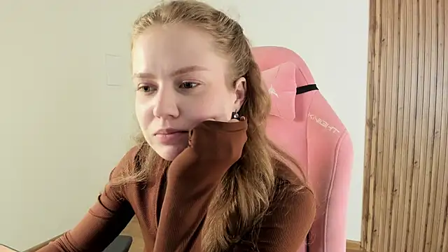 selinswarovski - SelinSwarovski's free webcam - UK Sex Cams