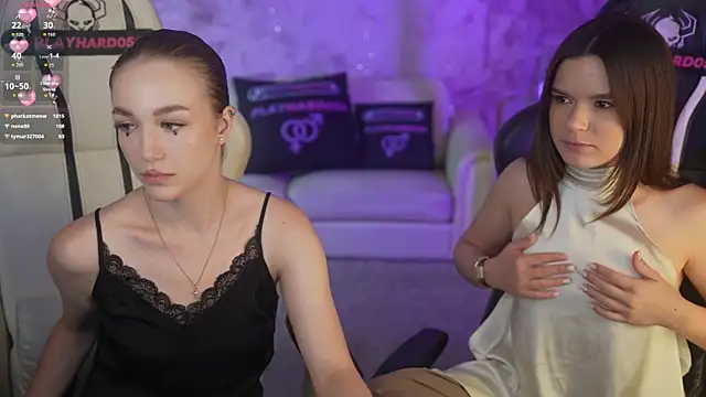 Ella_054 webcam