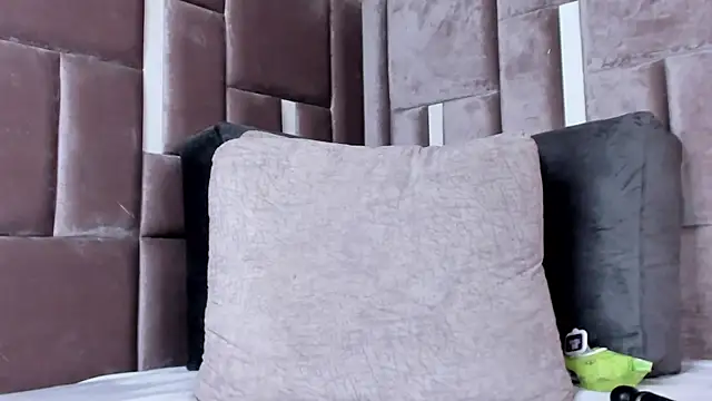 Nia_Bunny webcam