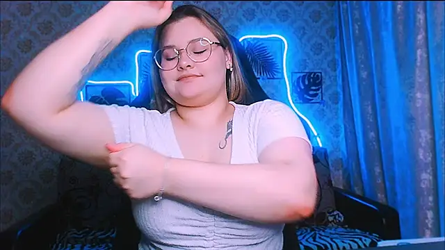 InLoveWithLife26 webcam