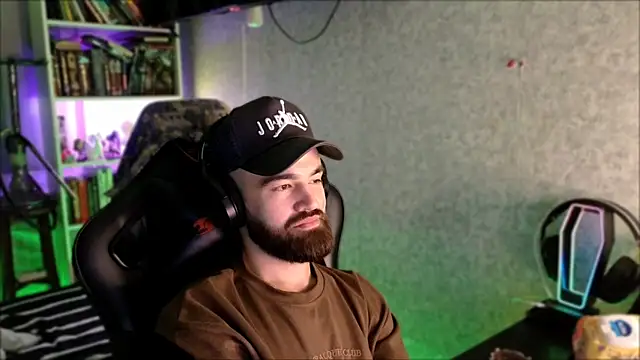 _Serious_Man webcam