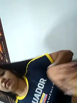 DulceCaroX's live cam