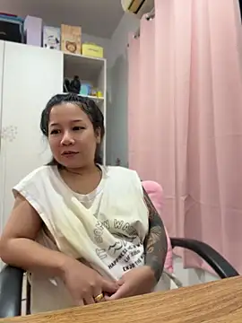 LINDA_HD webcam