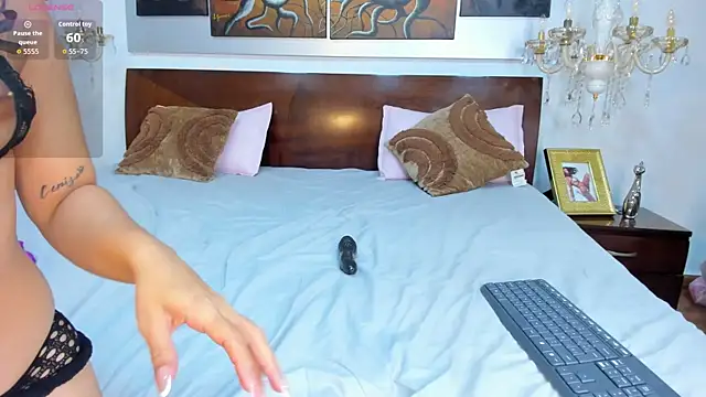 LaylaGoddes webcam