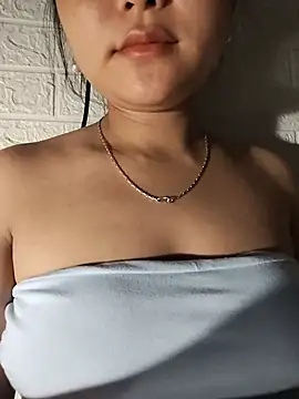 Mup_mim live cam on StripChat