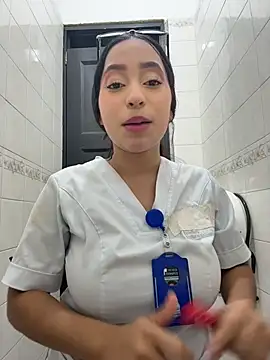 MiaCamille_ webcam
