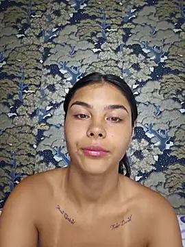 Crissdesire webcam