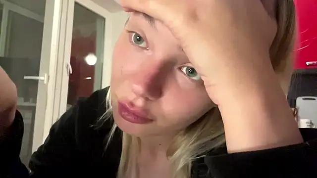 KimberliBaskerville webcam