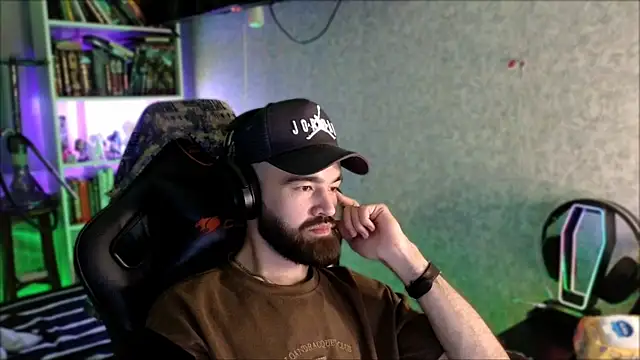_Serious_Man webcam