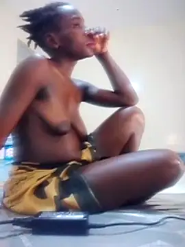 Coco_bloom webcam