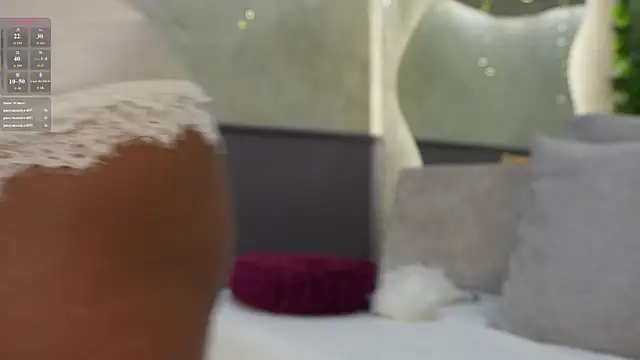 Aria_Marin webcam