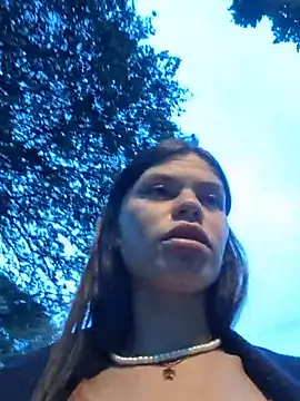 _Isabella-7 webcam
