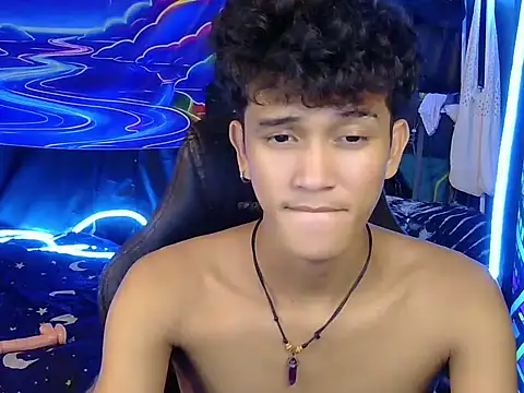 hugekenbigcock webcam